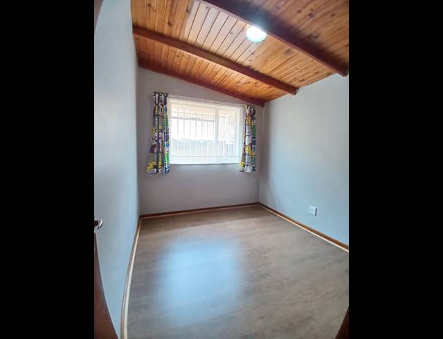 5 BEDROOM HOUSE FOR SALE IN SASOLBURG EXT 15
